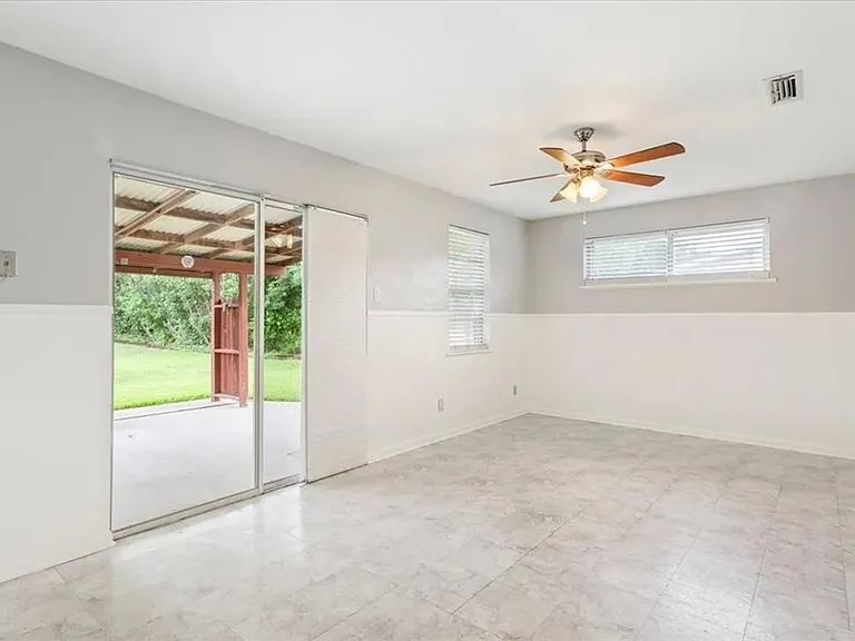 316 Cranbrook Dr — Photo 16