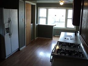 5th image of 1144 N Yale Ave