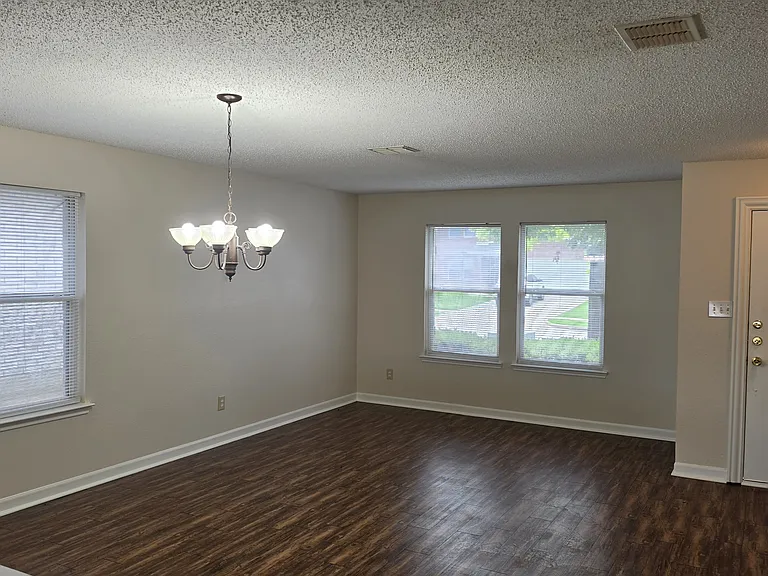 1625 Princess Ln — Photo 19