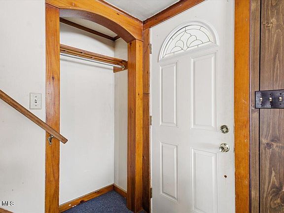 5th image of 17 Green Barn Road