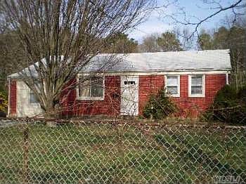 2nd image of 1729 N Thompson Dr