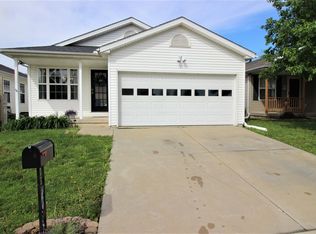 9 Andy Ct, Bloomington, IL