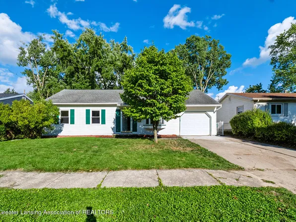 3119 Continental Dr, Lansing, MI 48911