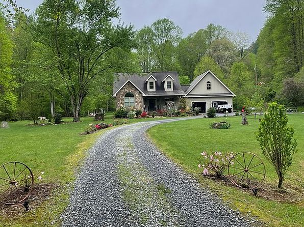 137 Noblet Dr
