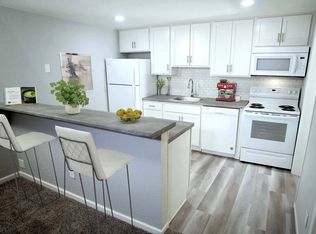 Willowood, Lansing, MI 48911