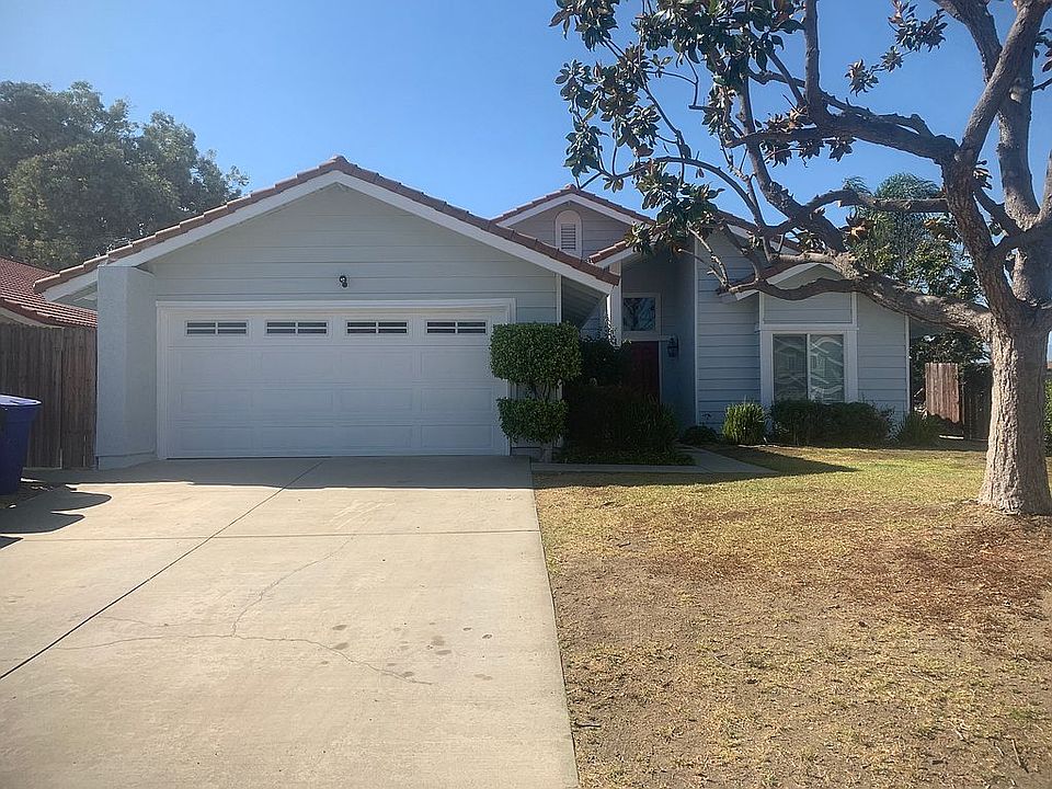 2nd image of 1 Rolling Hills Dr