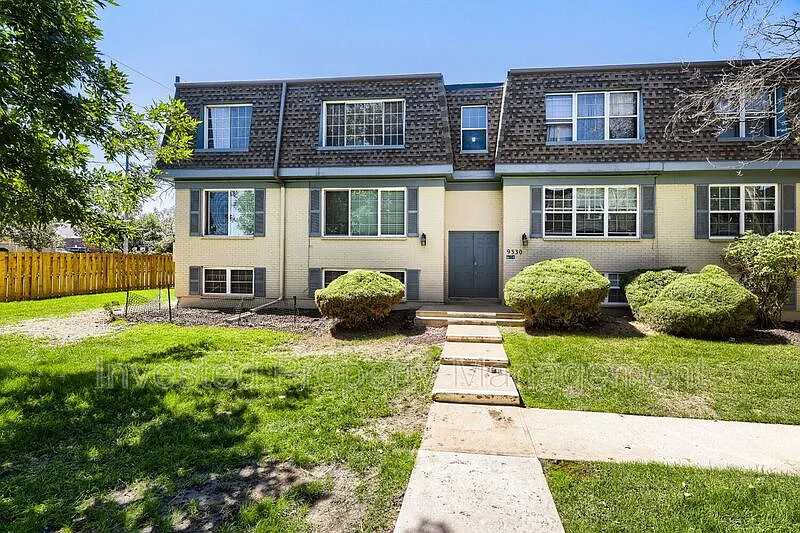 9330 E Girard Ave #12