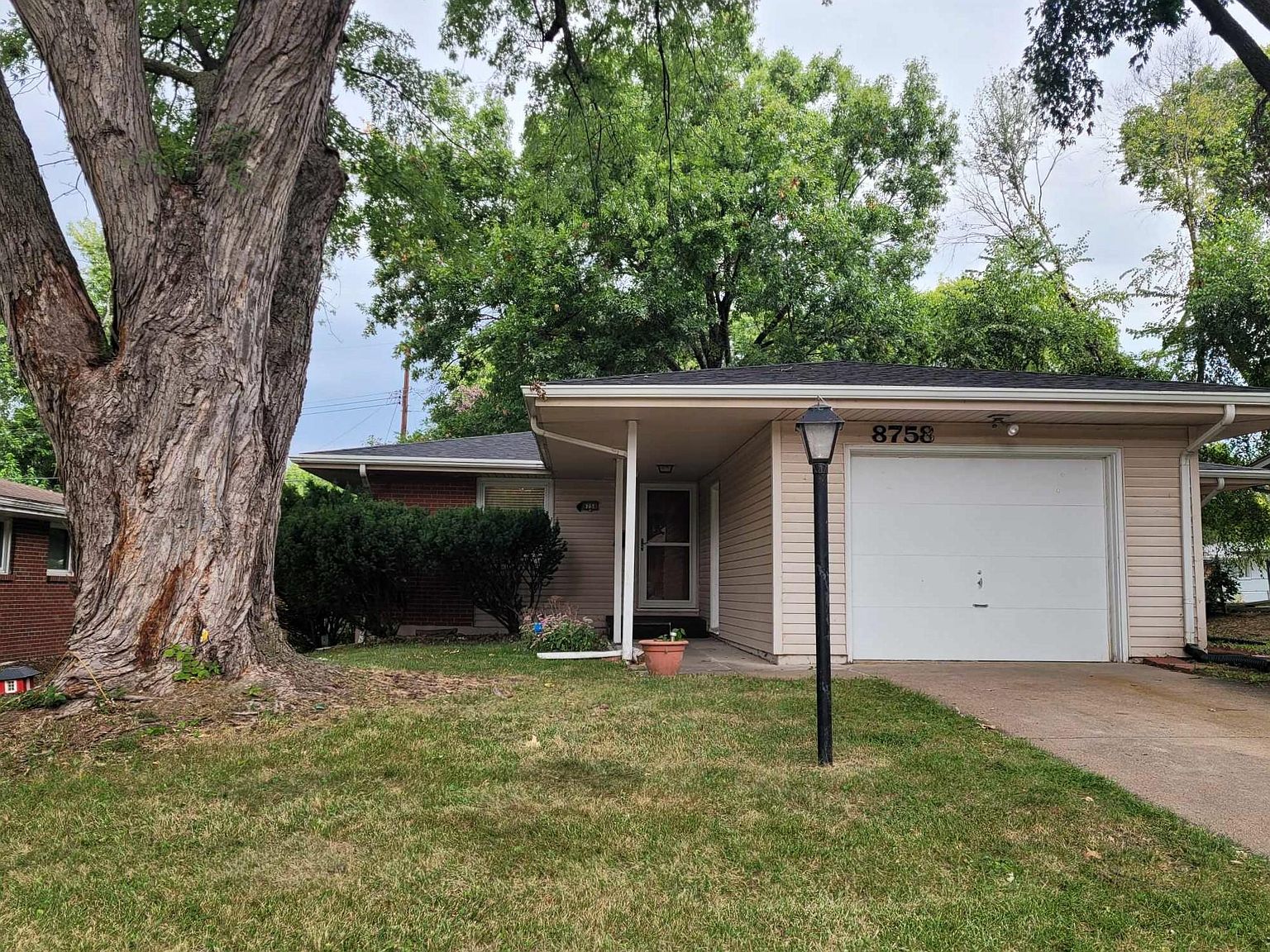 8758 Fowler Ave, Omaha, NE 68134 Zillow