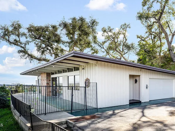 877 Hillcrest Dr, Pomona, CA 91768