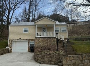 1536 Ravinia Rd, Charleston, WV 25314
