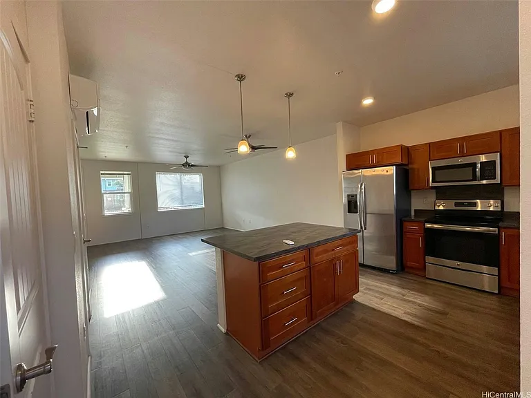 724 Kakala St — Photo 15