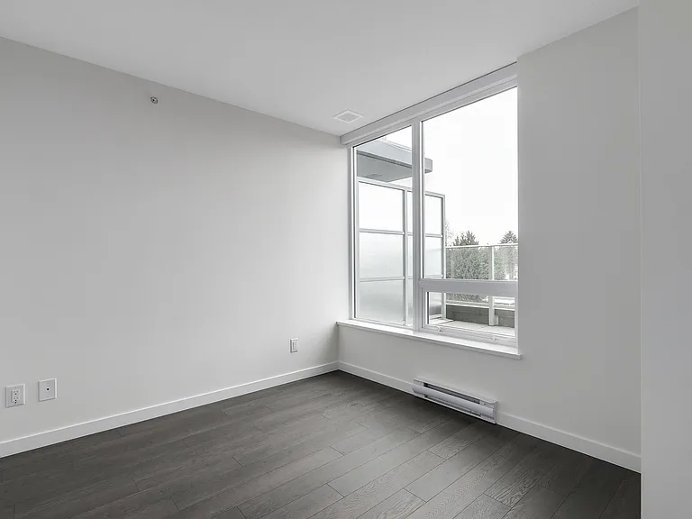 5598 Ormidale St — Photo 10