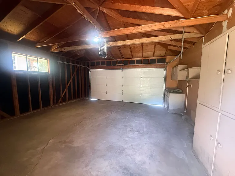 3326 S Ash St — Photo 29