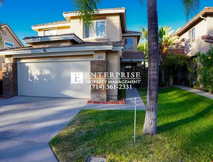 77 Carriage Dr — Photo 1