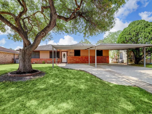 5819 Anaqua Dr, Houston, TX 77092