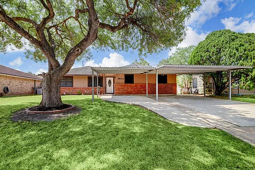 5819 Anaqua Dr Photo 1