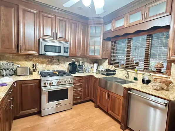 7523 16th Avenue image 4 of 14