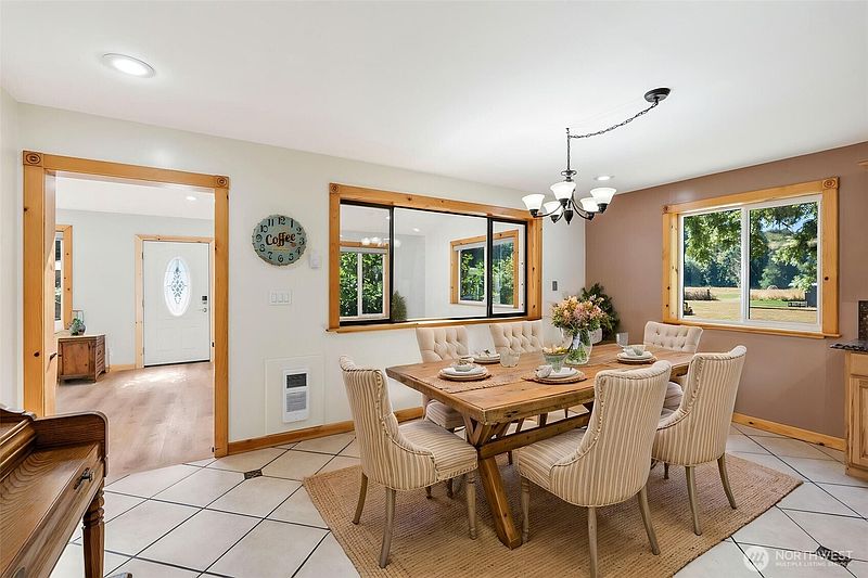 4th image of 364 Blanchard Road