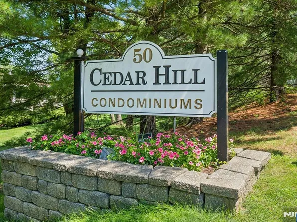 50 Lindsley Rd #4, Cedar Grove, NJ 07009