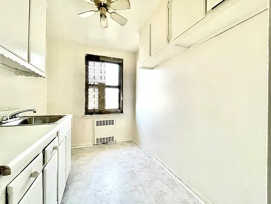 Sold by Chous Realty Group Inc | media 7