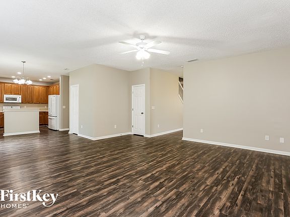 4th image of 14189 Fish Eagle Dr E