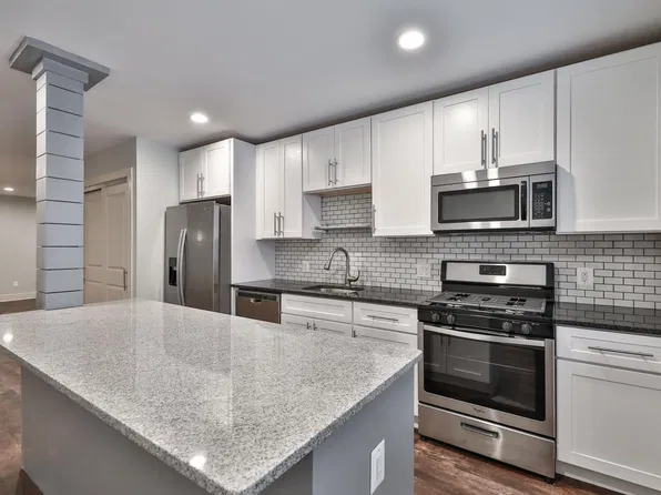 1320 N Franklin St, Philadelphia, PA
