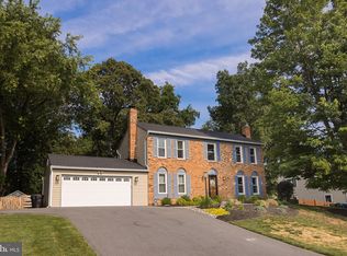 623 Tanglewood Dr, Sykesville, MD 21784