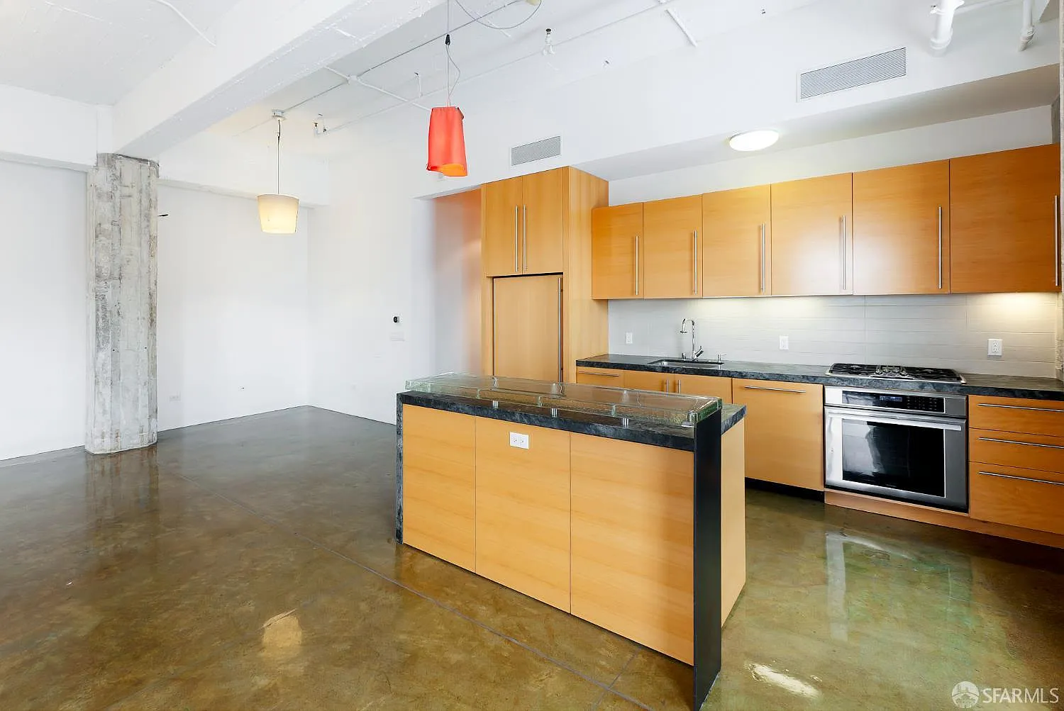 1 bed, 1.0 bath, 1199 sqft, $5,500 — Photo 4