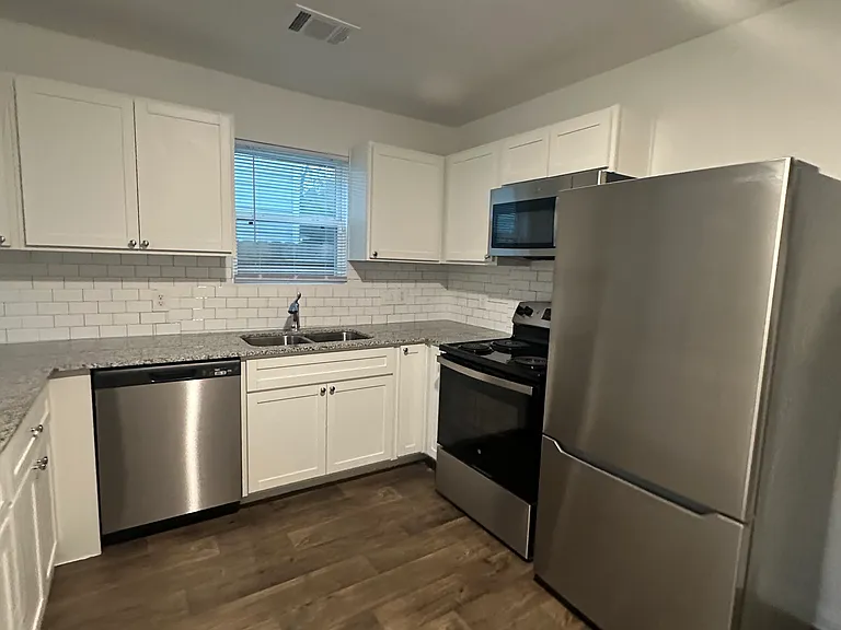 16367 Jasmine Marie Pl — Photo 7