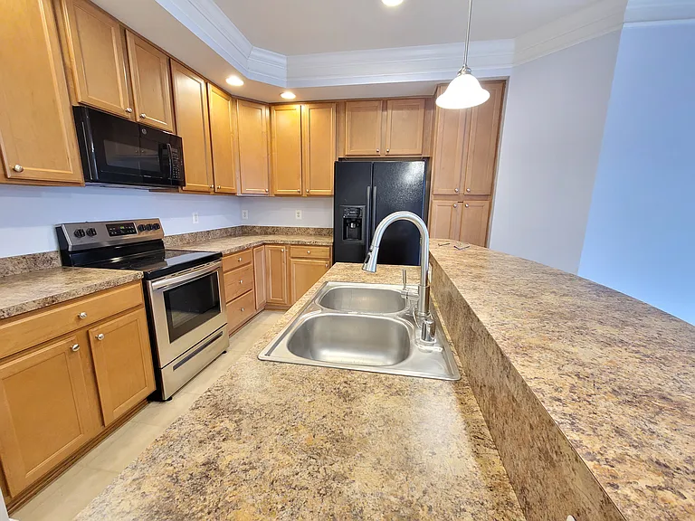 3640 Holborn Pl — Photo 11