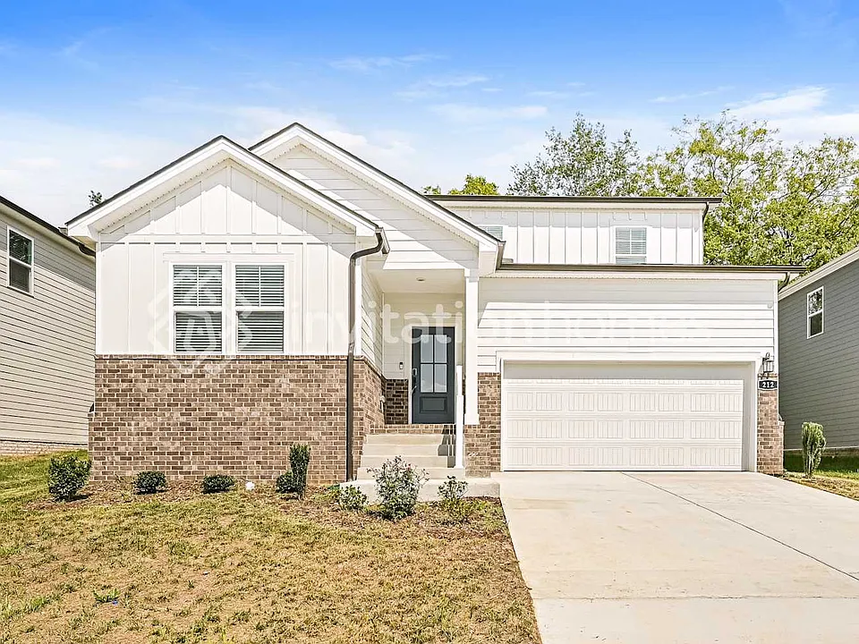 212 E Millbrook Dr