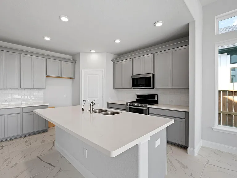10114 Native Grove Dr — Photo 9