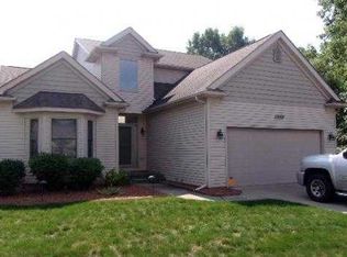 1074 Fairway Dr, Pontiac, MI 48340