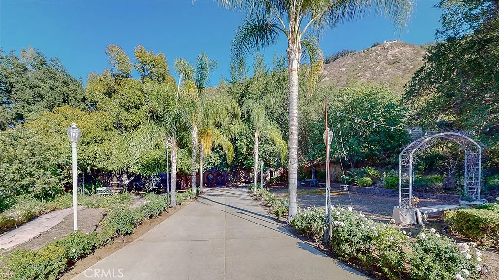 6 bed, 5000 sqft, $11,750 — Photo 4