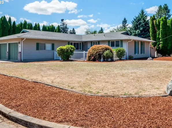 798 70th St, Springfield, OR 97478