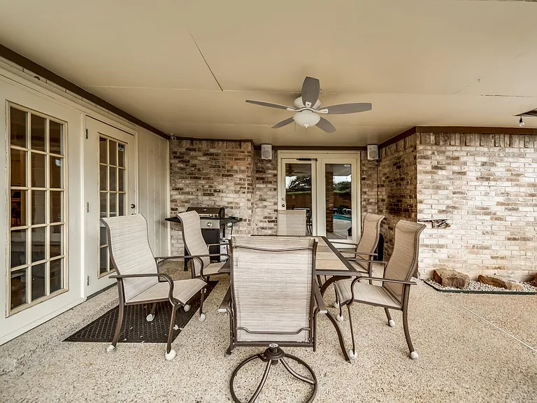 16095 Longvista Dr — Photo 25