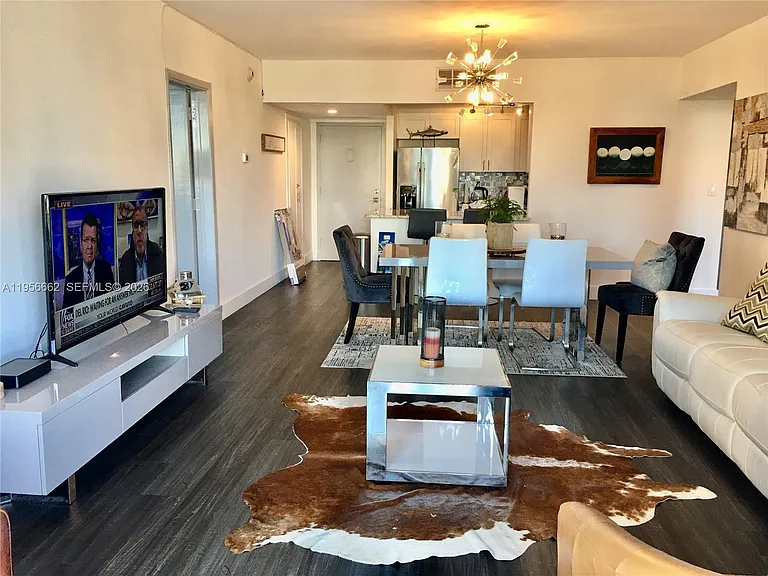 11111 Biscayne Blvd #4D — Photo 8