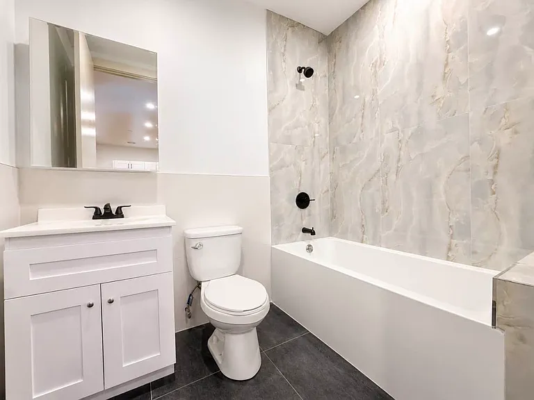 452 E 26th St #1B — Photo 8