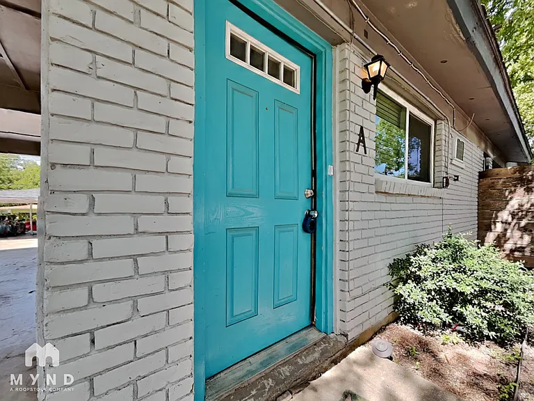 1604 Parker Ln #B — Photo 12