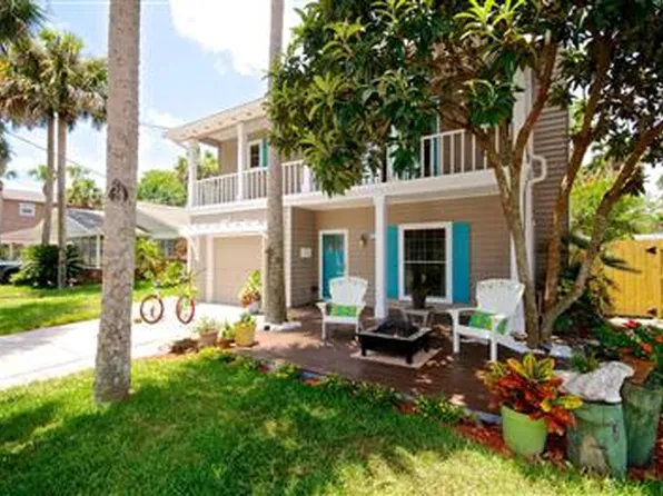 321 9th St, Atlantic Beach, FL 32233