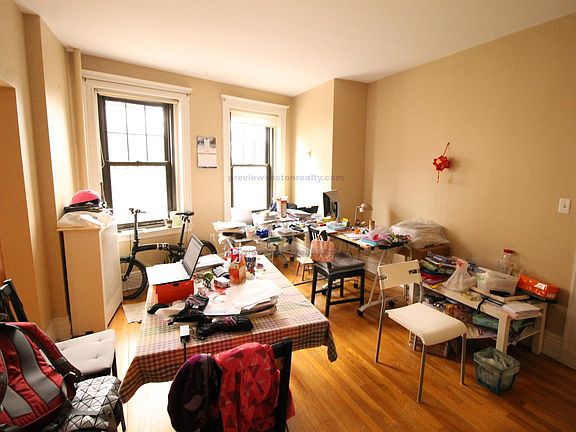 3rd image of 1762 Commonwealth Ave #Jr1