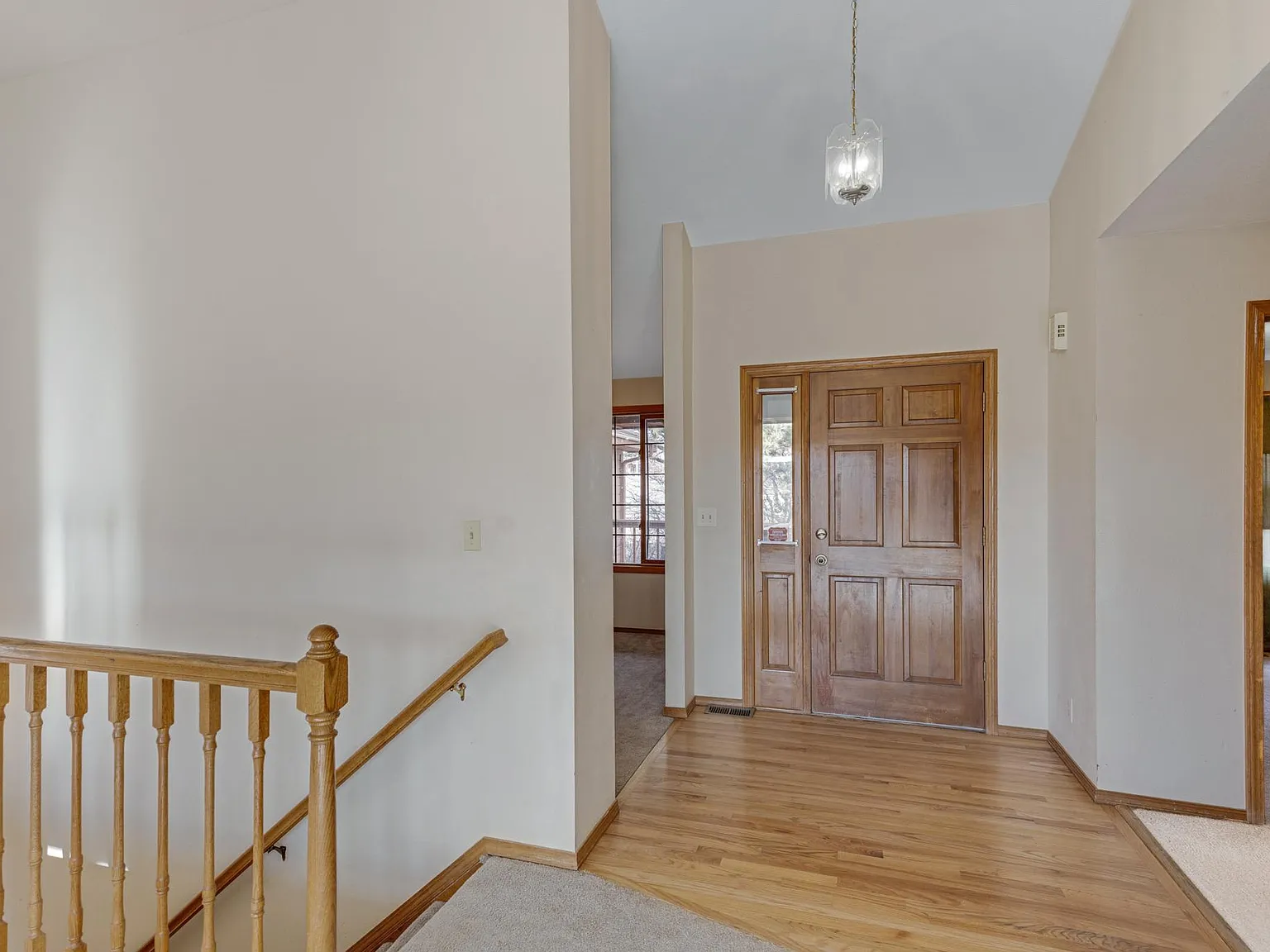 4 bed, 3000 sqft, $3,200 — Photo 3