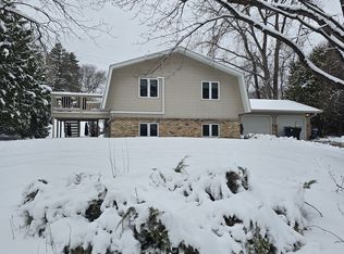 130 King Creek Rd, Golden Valley, MN 55416