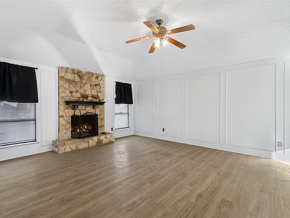 4th image of 6930 Thornwood Dr