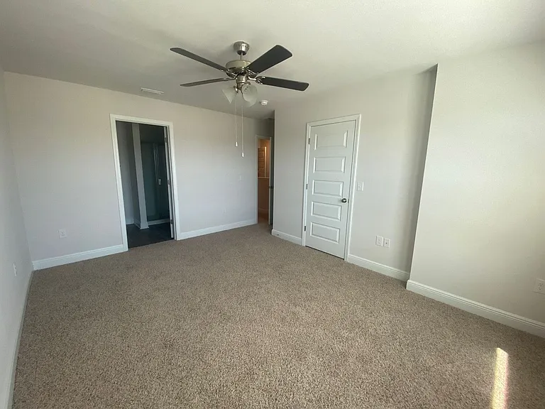 1647 Caleigh Ct — Photo 7