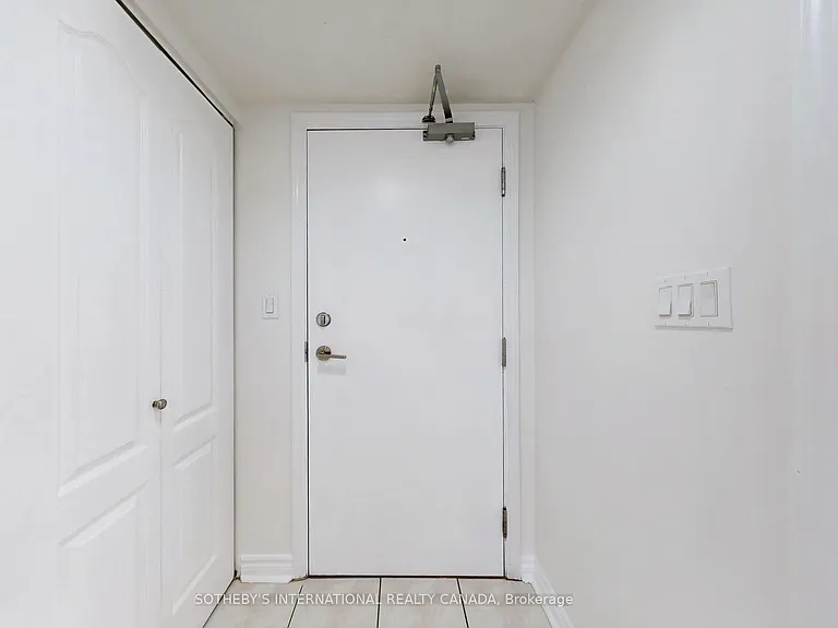 2 Rean Dr #1310 — Photo 25
