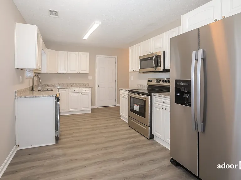 634 Windchase Pl — Photo 4