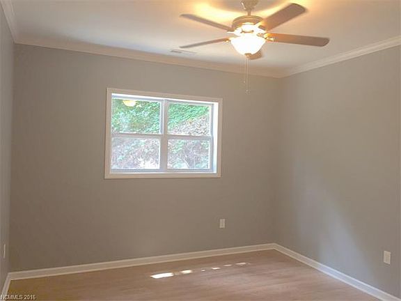 4th image of 606 Lyndhurst Dr