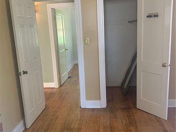 5th image of 7421 Landsworth Ave