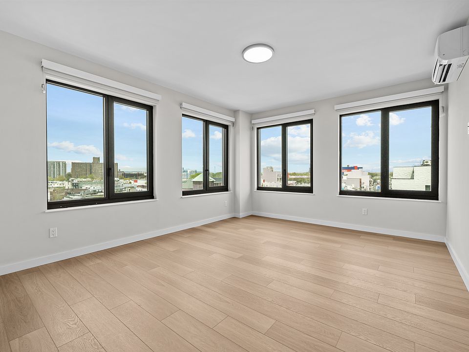 1st image of 2905 W 17th St #6B